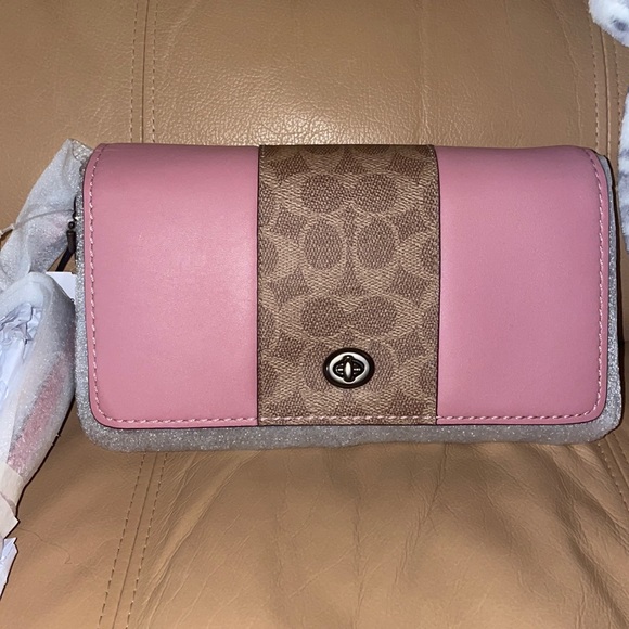 Coach Dinky - Picture 4 of 12